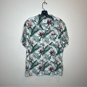 Goodfellow Short Sleeve M Button Up Floral/Tropical Design